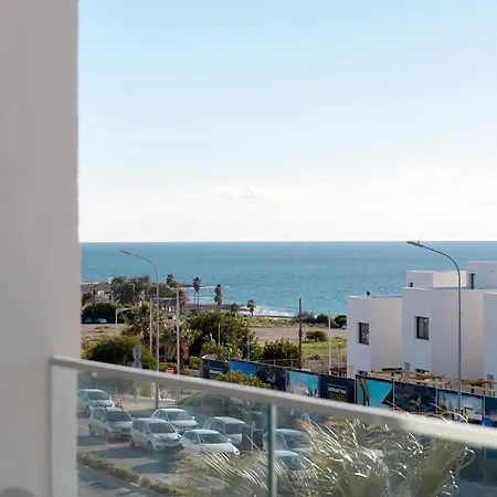 Hiddengems Residences 202 - The Lxr Penthouse - Pool & Steps To Apartament Pafos