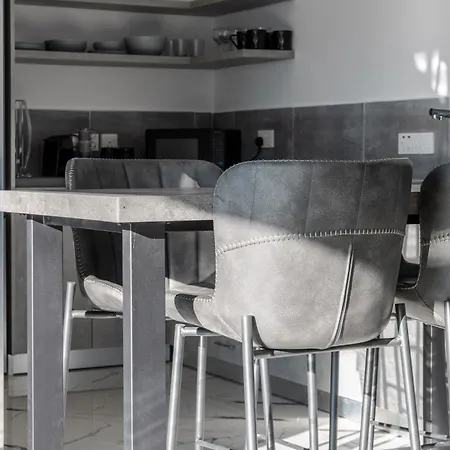 Apartament Hiddengems Residences 202 - The Lxr Penthouse - Pool & Steps To Pafos