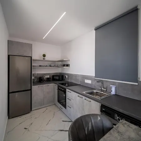 Apartament Hiddengems Residences 202 - The Lxr Penthouse - Pool & Steps To