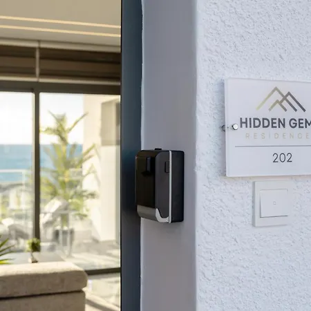 Διαμέρισμα Hiddengems Residences 202 - The Lxr Penthouse - Pool & Steps